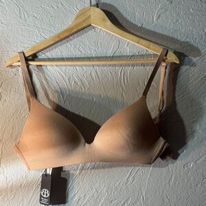 Organic Basics Core Wireless Plunge Bra – Hazelnut, 34C | Sustainable & Wireless